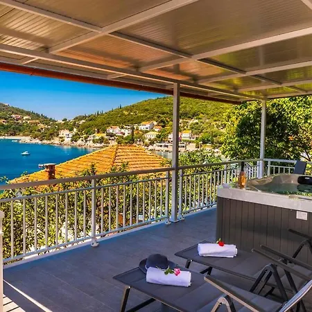 Villa Lora