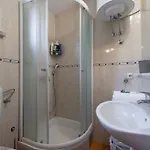 Lora فيلة *